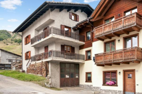 4 bedrooms appartement at Livigno 50 m away from the slopes with balcony and wifi